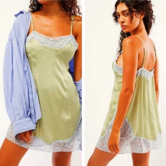 Free People Other - ⭐️FREE PEOPLE ARIES RISING MINI SLIP SIZE S